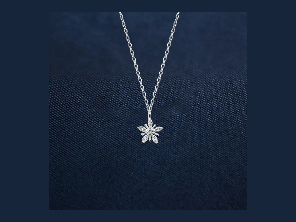 Dây chuyền bạc mặt bông tuyết Flower Snow mã DC50 — gợi ý quà 20/10 khi cổ tay nàng đã kín