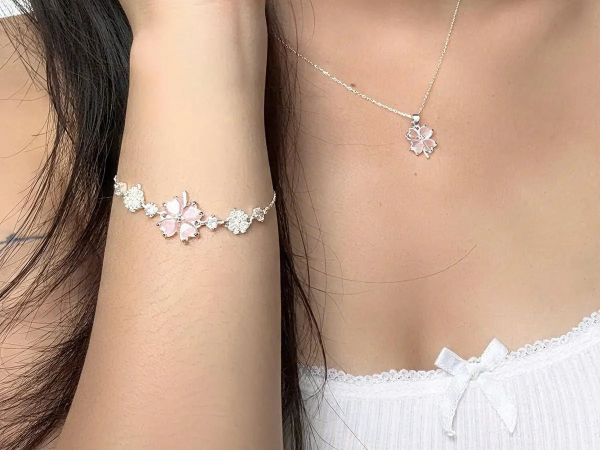 Lắc tay bạc đeo hằng ngày vẫn sáng đẹp