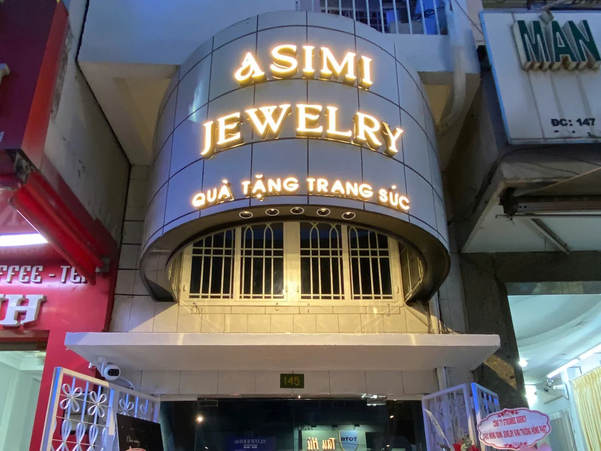 Cửa hàng Asimi Jewelry 145 Hoàng Diệu Quận 4 TP.HCM