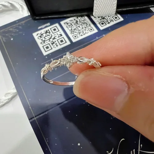 Khách đánh giá Nhẫn bạc nữ S925 đính đá thanh mảnh Asmi Petite Muse NA22