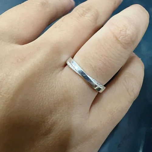 Khách đánh giá Nhẫn bạc nữ dải đá uốn lượn Lumi Asimi Lumi Still NA23